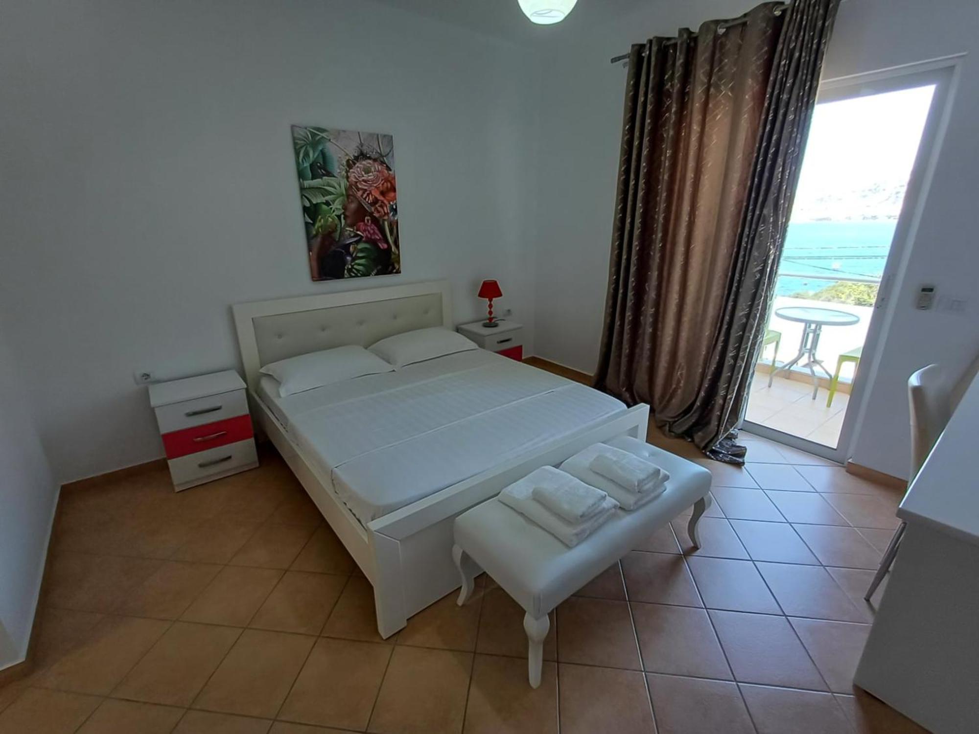 Hotel Sherifi Sarande Bagian luar foto