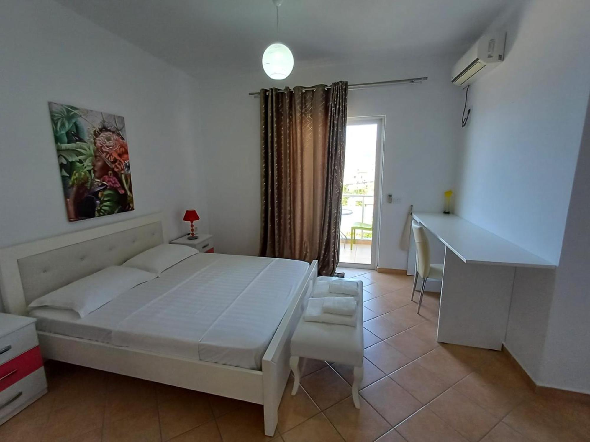 Hotel Sherifi Sarande Bagian luar foto