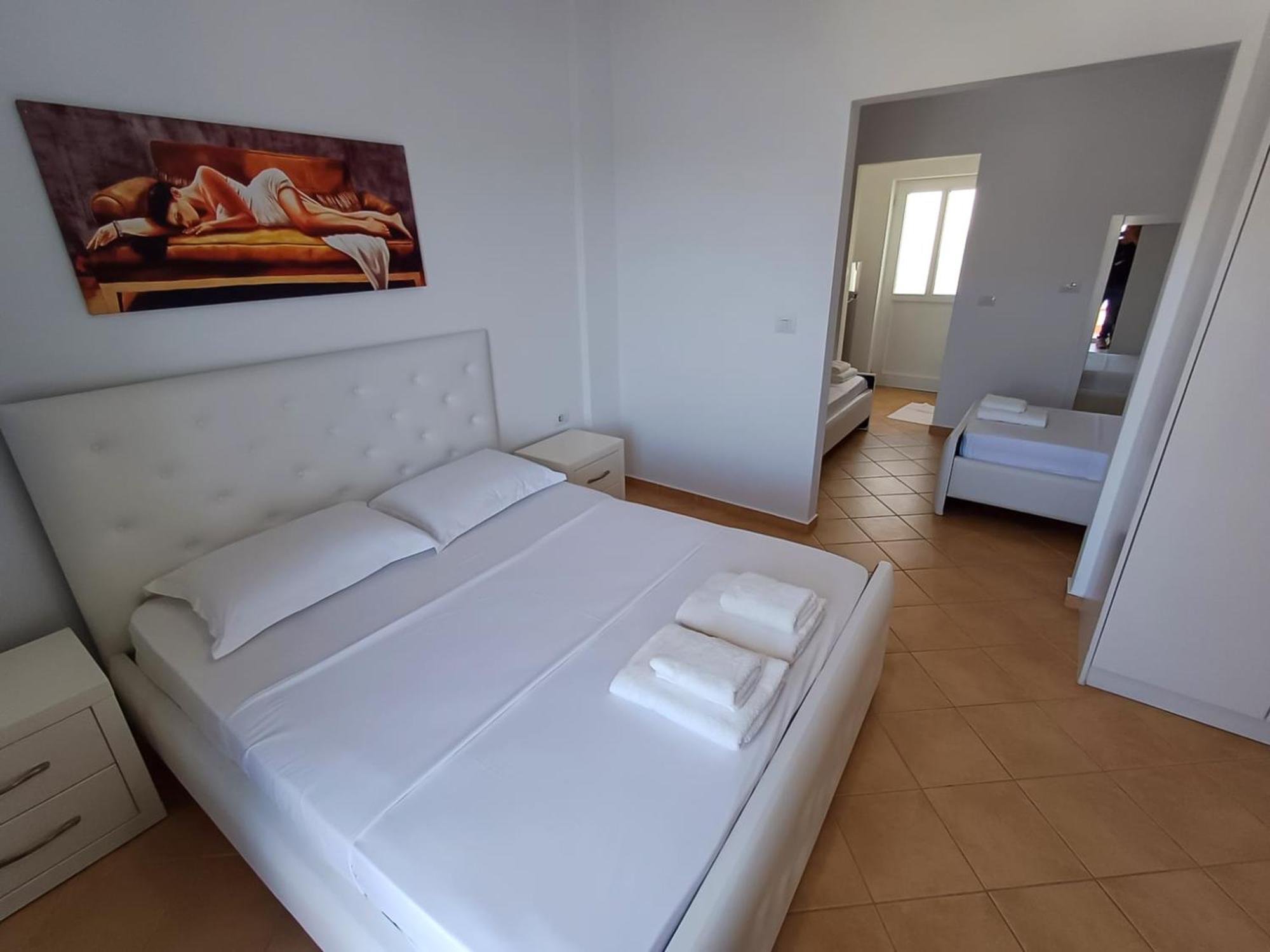 Hotel Sherifi Sarande Bagian luar foto