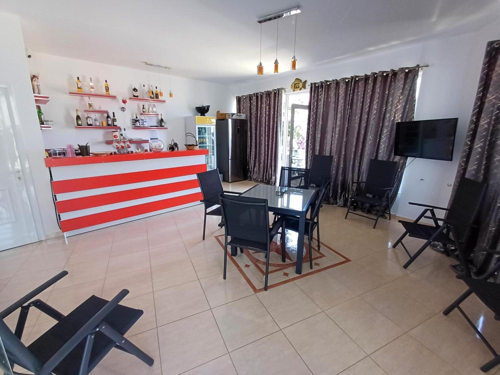 Hotel Sherifi Sarande Bagian luar foto