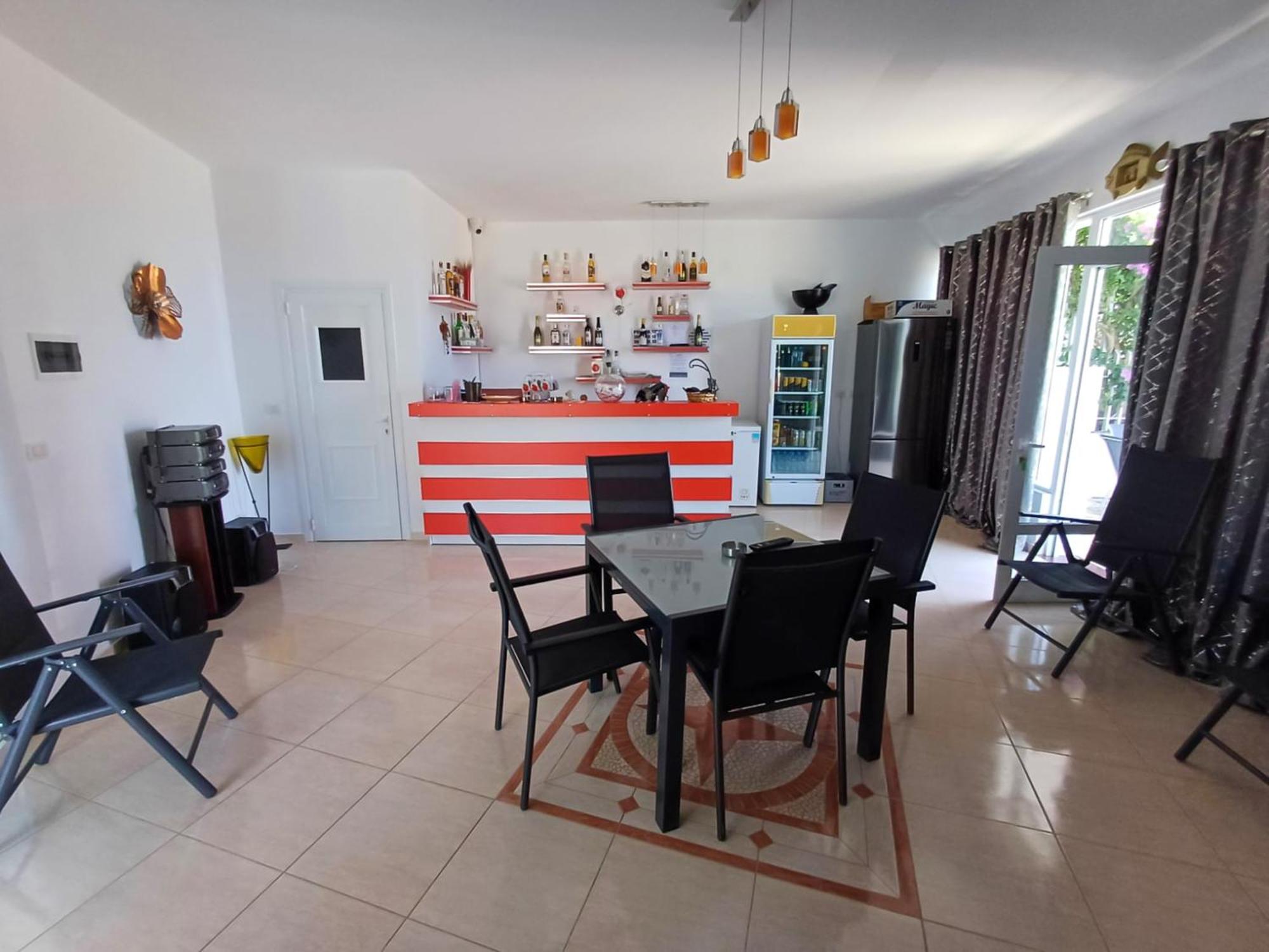 Hotel Sherifi Sarande Bagian luar foto