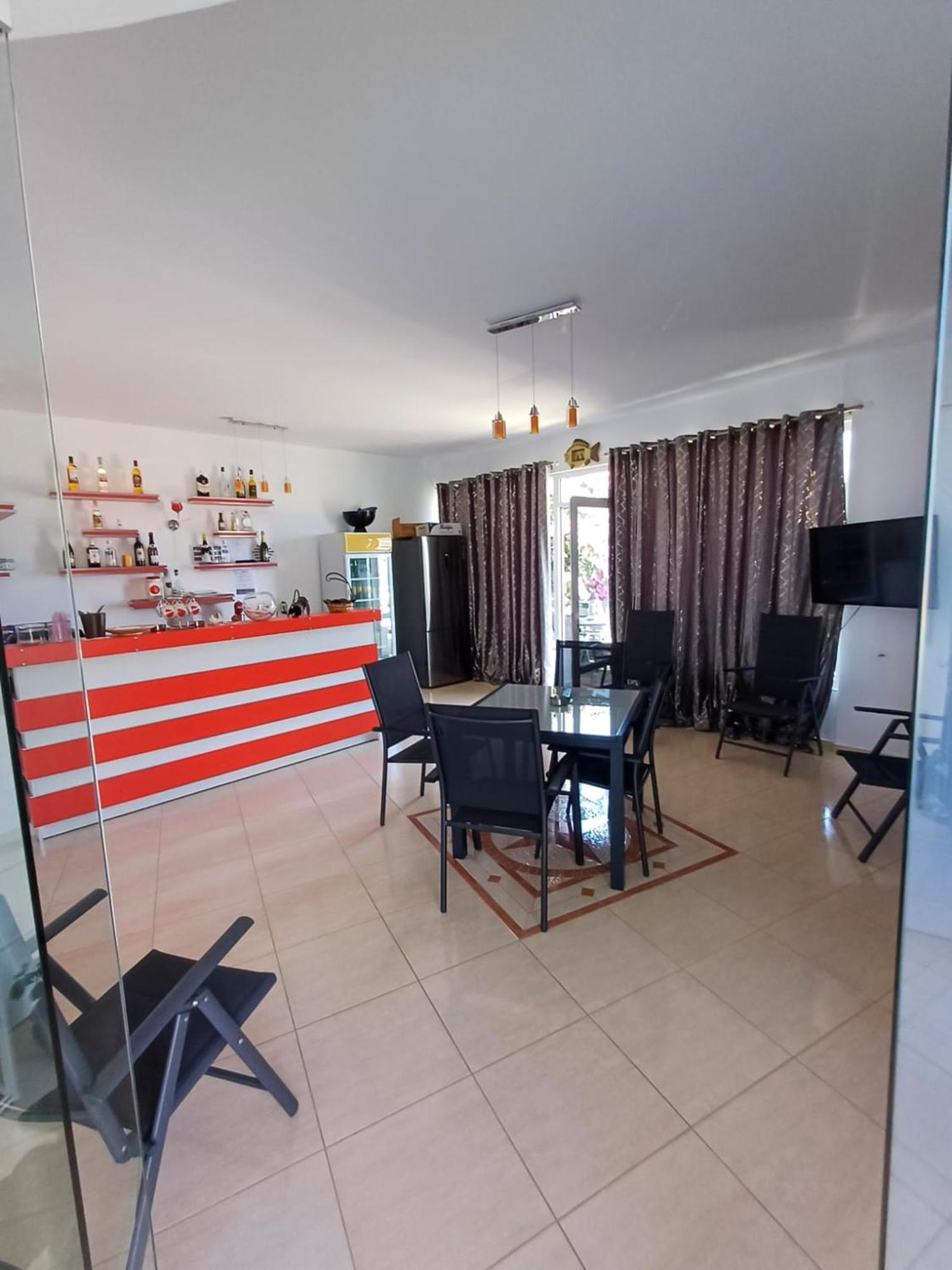 Hotel Sherifi Sarande Bagian luar foto
